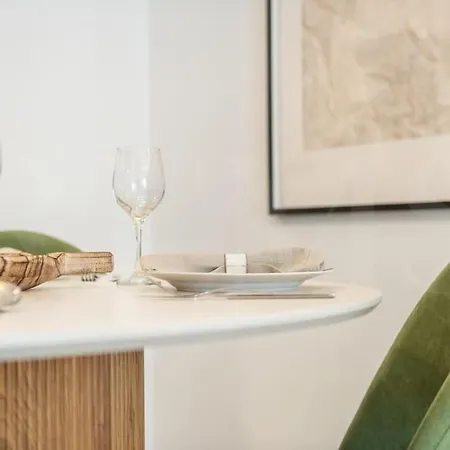 Apartment Delightful And Bright In Center By Rems
