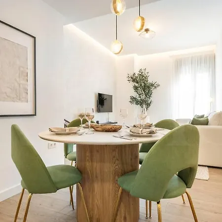 Delightful And Bright In Center By Rems Malaga